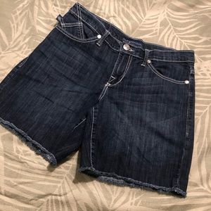 Rock & Republic Jean Shorts sz 10 ‘bumpershoot’
